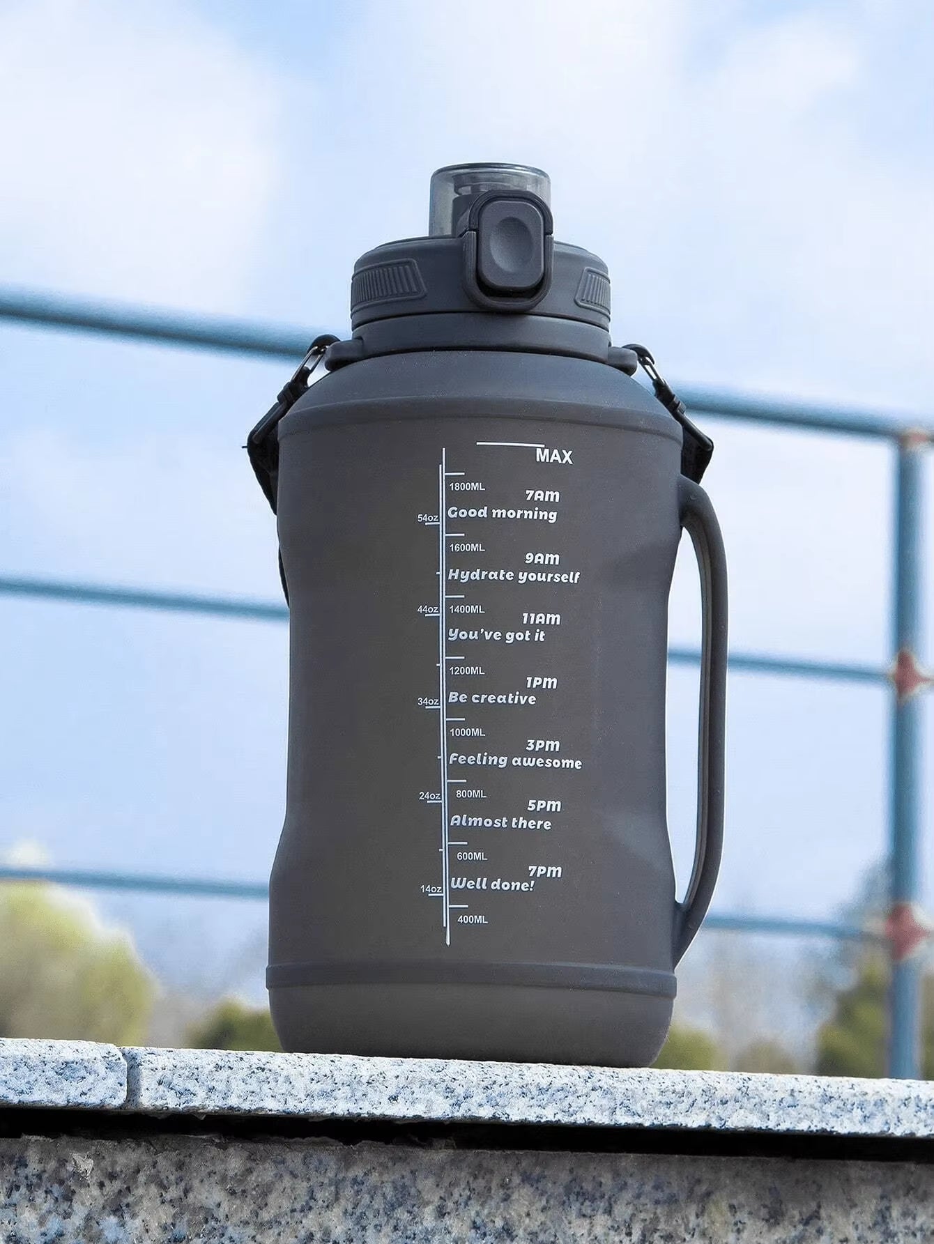 Hydraflex™ 2L Foldable Silicone Water Bottle – Ultimate Sports & Outdoor Hydration